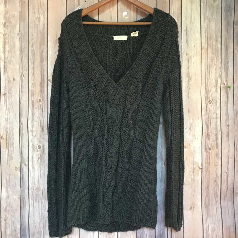 Anthropologie Grey V Neck Sweater Sz L soft